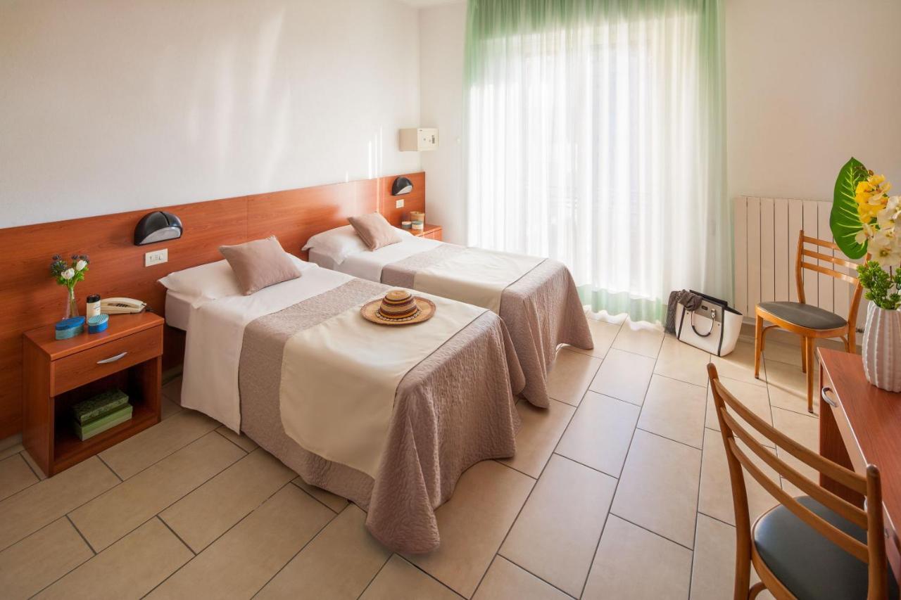 פינאלה ליגורה Hotel Europa מראה חיצוני תמונה