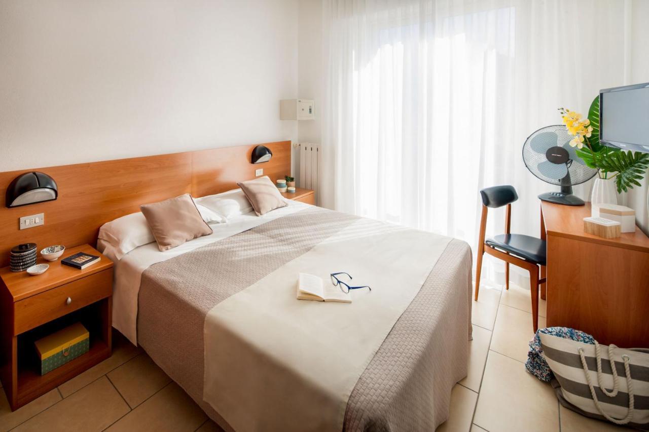 פינאלה ליגורה Hotel Europa מראה חיצוני תמונה